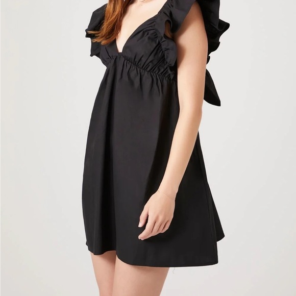 Dresses & Skirts - Elegant Black Ruffle Dress